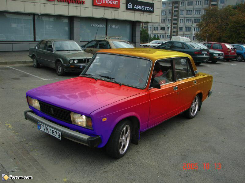 Voiture arcenciel