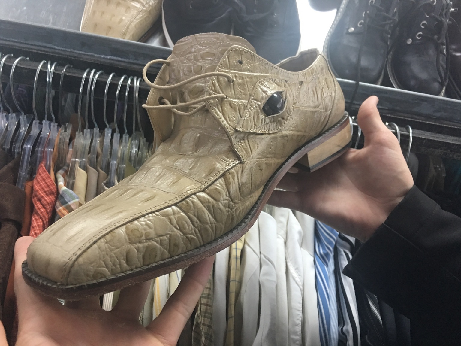 chaussures en croco
