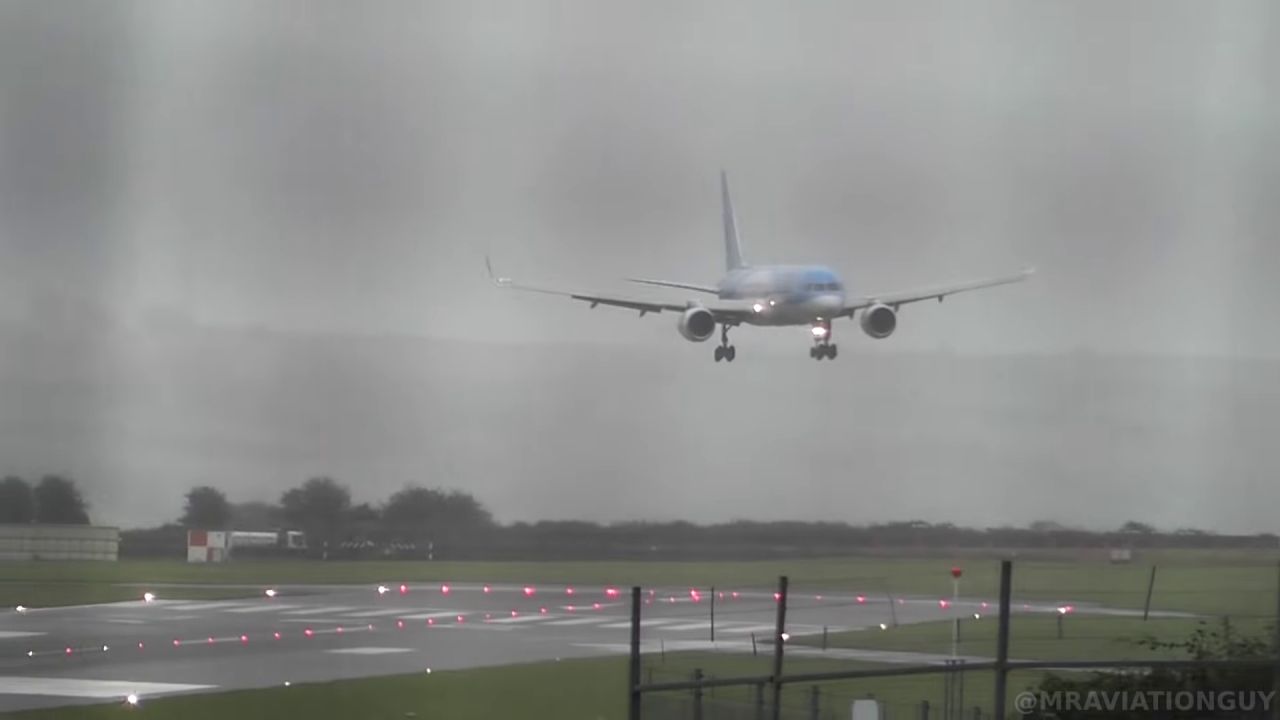 Atterrissage par vent de travers (Aéroport de Bristol)