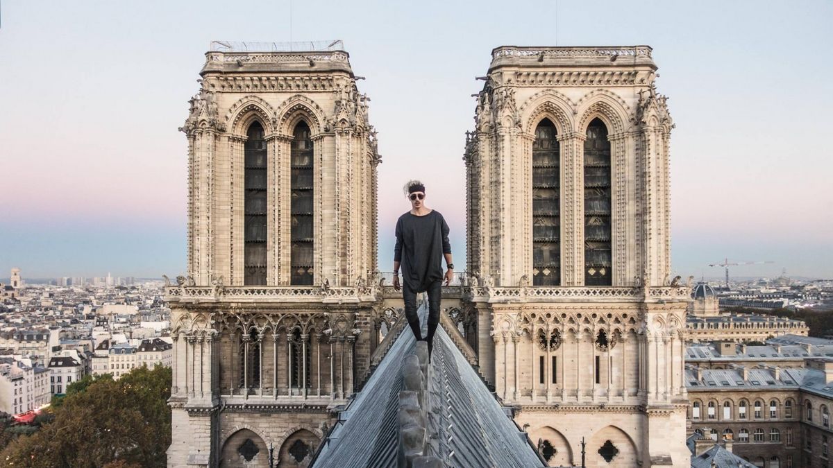 Simon Nogueira explore le toit de NotreDame de Paris (2018)