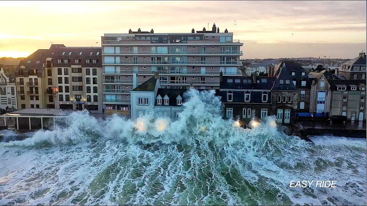 Vaguessubmersion à SaintMalo pendant la tempête Ciara